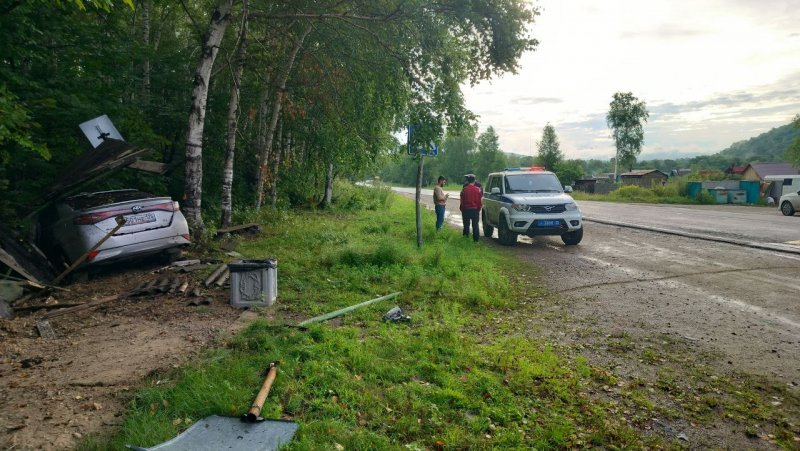 ГИБДД проводит проверку по факту ДТП в Кавалеровском районе